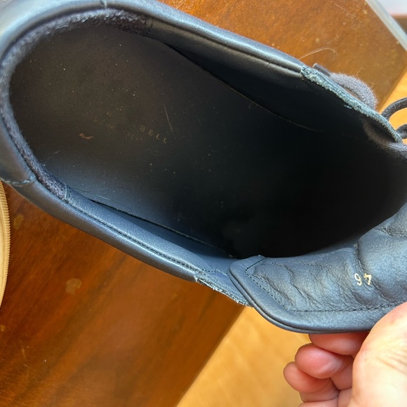 Oliver Cabell Blue Sneakers with Sleek Design - Picture 6 of 11